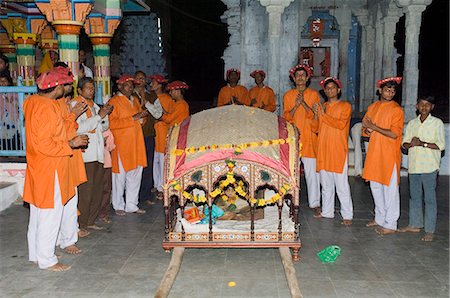 Ceremony at Hindu Temple, Maheshwar, Madhya Pradesh state, India, Asia Stock Photo - Rights-Managed, Code: 841-02992323