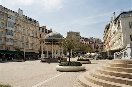 Centre of Biarritz, Biarritz, Basque country, Pyrenees-Atlantiques, Aquitaine, France, Europe Stock Photo - Rights-Managed, Code: 841-02992736