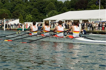 simsearch:841-02992776,k - Rowing at the Henley Royal Regatta, Henley on Thames, England, United Kingdom, Europe Stock Photo - Rights-Managed, Code: 841-02992776