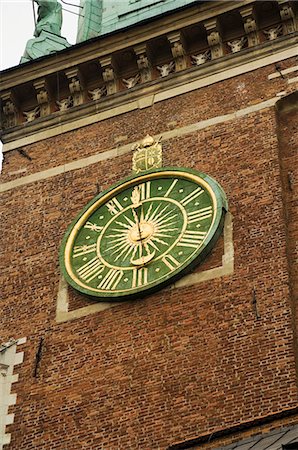 Wawel Cathedral, Royal Castle area, Krakow (Cracow), UNESCO World Heritage Site, Poland, Europe Stock Photo - Rights-Managed, Code: 841-02992846