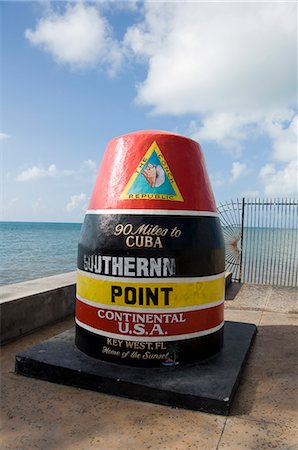 Old buoy used as marker for the furthest point south in the United States, Key West, Florida, United States of America, North America Foto de stock - Con derechos protegidos, Código: 841-02993093