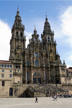 simsearch:841-02919476,k - Cathédrale de Santiago sur la Plaza do Obradoiro, patrimoine mondial UNESCO, Saint Jacques de Compostelle, Galice, Espagne Photographie de stock - Rights-Managed, Code: 841-02993219