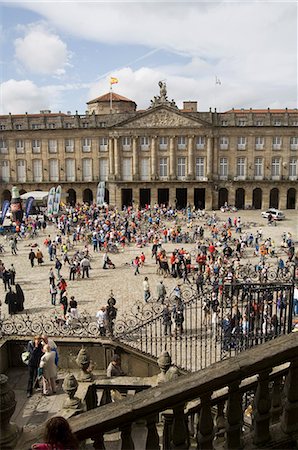 santiago de compostela - The Raxoi Palace, Plaza do Obradoiro, Santiago de Compostela, Galicia, Spain, Europe Fotografie stock - Rights-Managed, Codice: 841-02993267