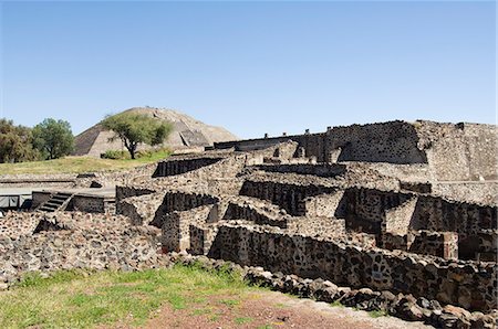 simsearch:841-02993370,k - Ruines et pyramide de la lune au-delà, Teotihuacan, 150AD à 600AD et plus tard utilisé par les Aztèques, patrimoine mondial UNESCO, au nord de Mexico, au Mexique, en Amérique du Nord Photographie de stock - Rights-Managed, Code: 841-02993358