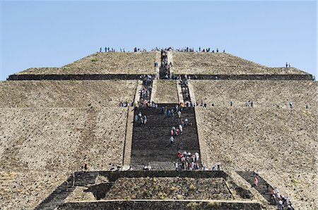 Pyramide de la 150AD de Sun, Teotihuacan, à 600AD et plus tard utilisé par les Aztèques, patrimoine mondial UNESCO, au nord de Mexico, au Mexique, en Amérique du Nord Photographie de stock - Rights-Managed, Code: 841-02993372