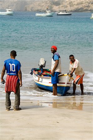 santiago island - Fishing boats, Tarrafal, Santiago, Cape Verde Islands, Africa Foto de stock - Con derechos protegidos, Código: 841-02993678