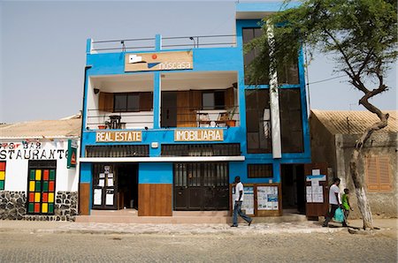 simsearch:841-02713632,k - Agents immobiliers, Santa Maria sur l'île de Sal (sel), Cap vert, Afrique Photographie de stock - Rights-Managed, Code: 841-02993727