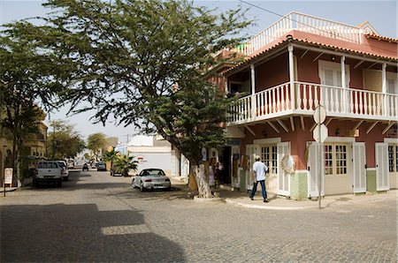 santa maria - Colonial style building, Santa Maria, Sal (Salt), Cape Verde Islands, Africa Foto de stock - Con derechos protegidos, Código: 841-02993730