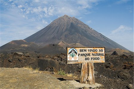 simsearch:841-03676450,k - The volcano of Pico de Fogo in the background, Fogo (Fire), Cape Verde Islands, Africa Foto de stock - Direito Controlado, Número: 841-02993764