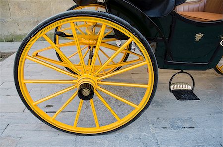 simsearch:841-02993956,k - Horse carriage wheels, Santa Cruz district, Seville, Andalusia, Spain, Europe Stock Photo - Rights-Managed, Code: 841-02993942