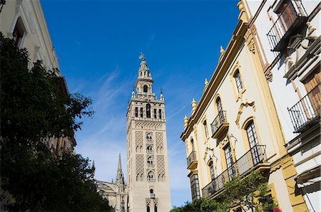 seville spain cathedral - La Giralda, Santa Cruz district, Seville, Andalusia, Spain, Europe Stock Photo - Rights-Managed, Code: 841-02993959