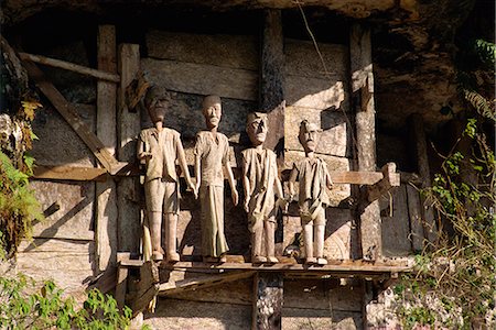 sulawesi tana toraja - Wall tombs near Rantepao, Toraja area, Sulawesi, Indonesia, Southeast Asia, Asia Stock Photo - Rights-Managed, Code: 841-03027732