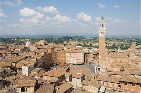 View of the Piazza del Campo and the Palazzo Pubblico with its amazing bell tower, Siena, UNESCO World Heritage Site, Tuscany, Italy, Europe Foto de stock - Con derechos protegidos, Código: 841-03027886