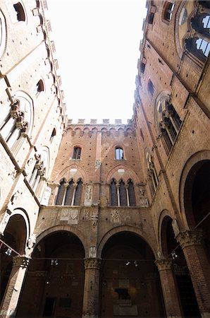 simsearch:841-03027922,k - View of the Palazzo Pubblico, Siena, UNESCO World Heritage Site, Tuscany, Italy, Europe Foto de stock - Con derechos protegidos, Código: 841-03027920