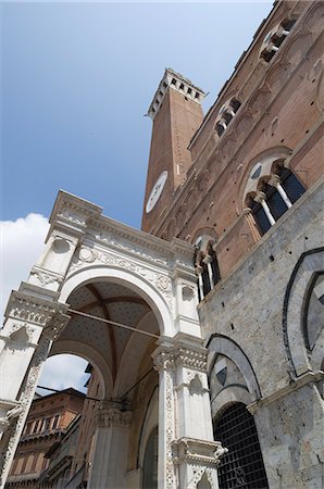 simsearch:841-02899681,k - Vue sur le Palazzo Pubblico, avec son clocher, Sienne, patrimoine mondial de l'UNESCO, Toscane, Italie, Europe Photographie de stock - Rights-Managed, Code: 841-03027921