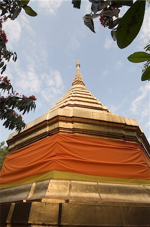 Buddhist temple, Chiang Rai, Thailand, Southeast Asia, Asia Stock Photo - Rights-Managed, Code: 841-03028473