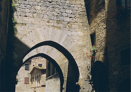 simsearch:841-03505677,k - Archways, San Gimignano, UNESCO World Heritage Site, Tuscany, Italy, Europe Foto de stock - Con derechos protegidos, Código: 841-03028729