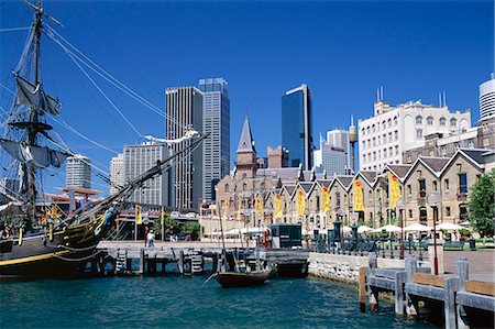 Waterfront of the historical district of The Rocks, Sydney, New South Wales (N.S.W.), Australia, Pacific Foto de stock - Direito Controlado, Número: 841-03028776