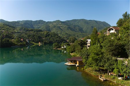 Lac et montagnes, près de Konjic, Bosnie, Bosnie-Herzégovine, Europe Photographie de stock - Rights-Managed, Code: 841-03028877