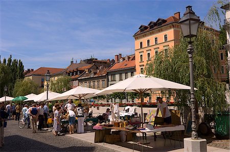 simsearch:841-02902248,k - Open air market by the river Ljubljanica, Ljubljana, Slovenia, Europe Foto de stock - Con derechos protegidos, Código: 841-03028960