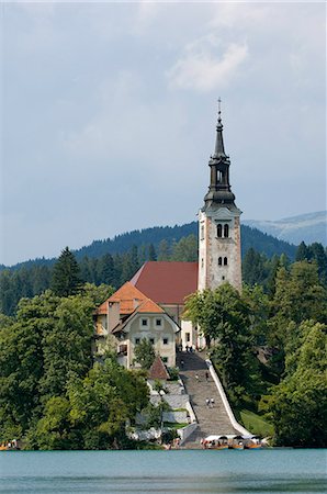 Lake Bled and St. Mary's Church of the Assumption, Slovenia, Europe Foto de stock - Direito Controlado, Número: 841-03028979