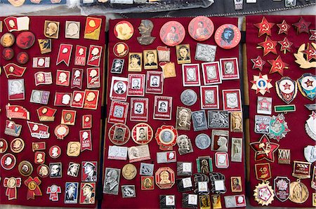 Souvenir badges of the Soviet Republic communist era, Moscow, Russia, Europe Stock Photo - Rights-Managed, Code: 841-03029093