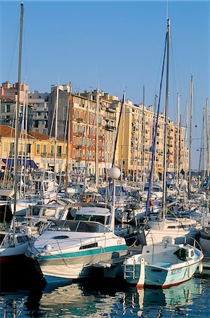 simsearch:841-02717388,k - The harbour, Nice, Alpes Maritimes, Provence, Cote d'Azur, French Riviera, France, Mediterranean, Europe Stock Photo - Rights-Managed, Code: 841-03029377