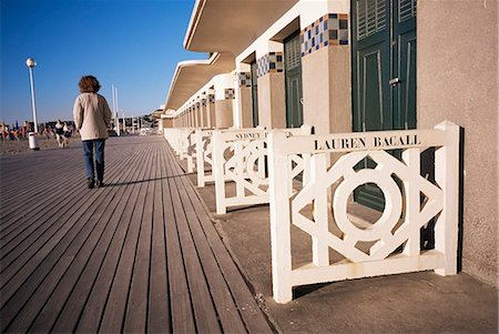 simsearch:841-02711847,k - Planches (promenades), bains pompéiens, Deauville, Basse Normandie (Normandie), France, Europe Photographie de stock - Rights-Managed, Code: 841-03029395