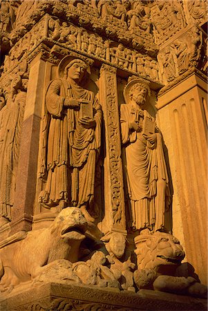 simsearch:841-03870603,k - Detail of portal, Eglise St. Trophime, Arles, Provence, France, Europe Foto de stock - Con derechos protegidos, Código: 841-03029913