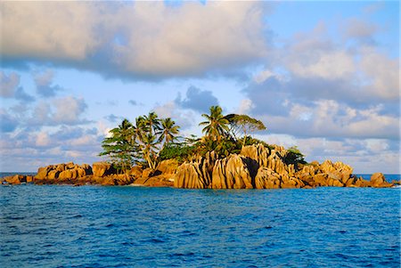 praslin island - Praslin, Islet St. Pierre, Anse Volbert, Seychelles, Indian Ocean Foto de stock - Direito Controlado, Número: 841-03034045