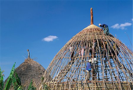 ethiopian house - Building a hut,Gourague area,Shoa province,Ethiopia,Africa Stock Photo - Rights-Managed, Code: 841-03034213