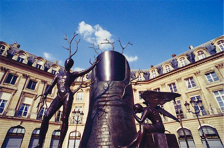 simsearch:841-02945258,k - Dali sculpures en Paris, France Photographie de stock - Rights-Managed, Code: 841-03034307