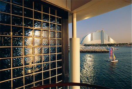 Jumeirah Beach Hotel,Dubai,United Arab Emirates,Middle East Stock Photo - Rights-Managed, Code: 841-03034540