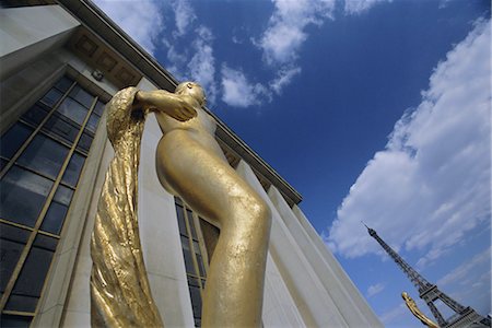 simsearch:841-02710479,k - Statues at Trocadero and Eiffel Tower,Paris,France,Europe Foto de stock - Con derechos protegidos, Código: 841-03034671