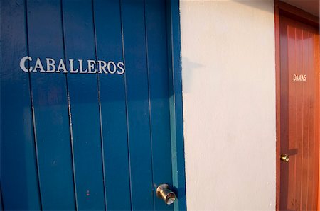 simsearch:841-02991991,k - Toilet doors,Havana,Cuba,West Indies,Central America Foto de stock - Con derechos protegidos, Código: 841-03035309