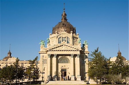 simsearch:841-03029616,k - Szechenyi Bath house, Budapest, Hongrie, Europe Photographie de stock - Rights-Managed, Code: 841-03035721