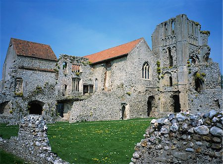 simsearch:841-02902234,k - Priors chapel and tower from cloister, Castle Acre Priory, Norfolk, England, United Kingdom, Europe Stock Photo - Rights-Managed, Code: 841-03030000