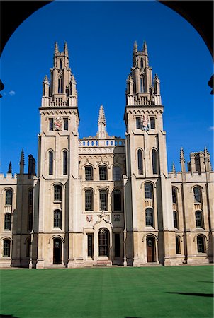 All Souls College, twin towers, Oxford, Oxfordshire, England, United Kingdom, Europe Foto de stock - Con derechos protegidos, Código: 841-03030003