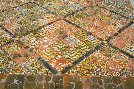 Medieval tiles, Cleeve Abbey, property of English Heritage, Somerset, England, United Kingdom, Europe Foto de stock - Con derechos protegidos, Código: 841-03030079