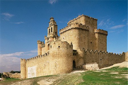 segovia - View of castle, Turegano, Segovia province, Castile Leon, Spain, Europe Foto de stock - Con derechos protegidos, Código: 841-03030230