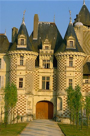 The entrance of the Chateau Les Reaux near Tours in Pays de la Loire, France, Europe Foto de stock - Con derechos protegidos, Código: 841-03030465
