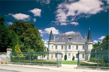 Chateau Palmer, Medoc, Aquitaine, France, Europe Fotografie stock - Rights-Managed, Codice: 841-03030474