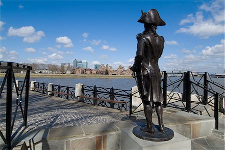 Statue of Horatio Nelson overlooking the Thames and Canary Wharf, near the Trafalgar Pub, Greenwich, London SE10, England, United Kingdom, Europe Stock Photo - Rights-Managed, Code: 841-03030846