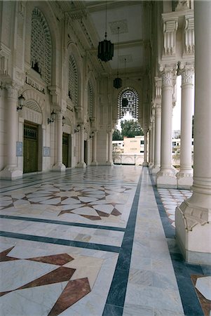 simsearch:841-02918702,k - Emir Abdelkamer mosquée, Constantine, en Algérie, en Afrique du Nord, Afrique Photographie de stock - Rights-Managed, Code: 841-03030967