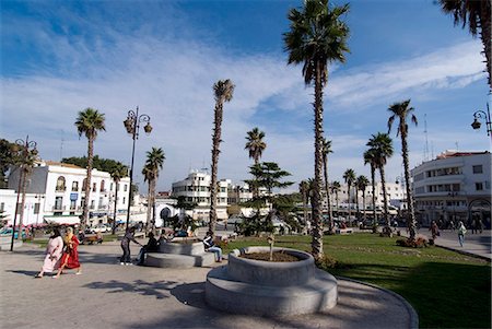 Grand Socco, centre of old city, near the Medina, and site of the Roman Forum, Tangiers, Morocco, North Africa, Africa Foto de stock - Con derechos protegidos, Código: 841-03030978