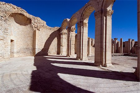 simsearch:841-03031658,k - Grands bains, ruines romaines de Makhtar, Tunisie, Afrique du Nord, Afrique Photographie de stock - Rights-Managed, Code: 841-03031109