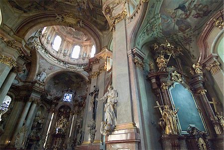 Interior of St. Nicholas Church, Mala Strana, Prague, Czech Republic, Europe Foto de stock - Con derechos protegidos, Código: 841-03031389