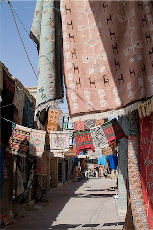 rugs and carpets of tunisia - Carpet Market, Medina (inner city), Tozeur, Tunisia, North Africa, Africa Stock Photo - Rights-Managed, Code: 841-03031679