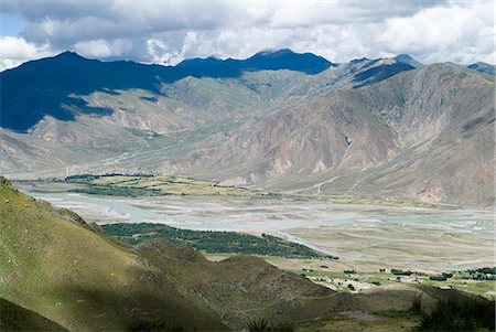 View of Tibetan plateau, from Ganden Monastery, near Lhasa, Tibet, China, Asia Foto de stock - Con derechos protegidos, Código: 841-03031740