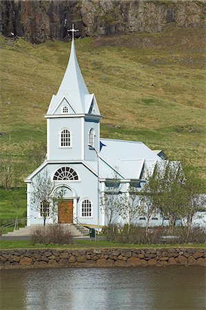 simsearch:841-03033682,k - Eglise évangélique luthérienne bleu, Seyðisfjörður ferry terminal village, zone du nord-est, l'Islande, les régions polaires Photographie de stock - Rights-Managed, Code: 841-03032217